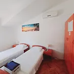 Guest house Varnica 3*