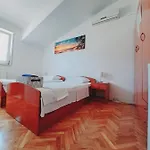 Guest house Varnica 3*