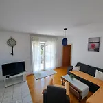 Varnica Guest house