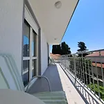 Varnica Guest house Kastel Luksic