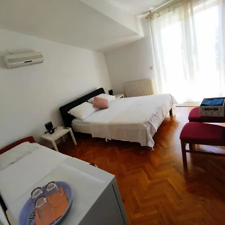 Varnica 3* Kastel Luksic