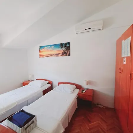 Guest house Varnica 3*