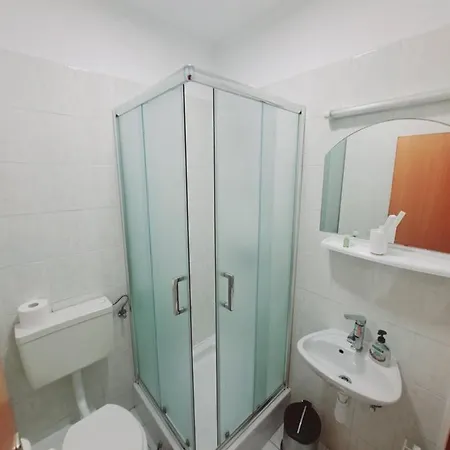 Varnica 3*