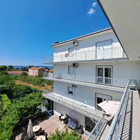 Varnica Guest house 3*