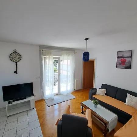 Varnica Guest house