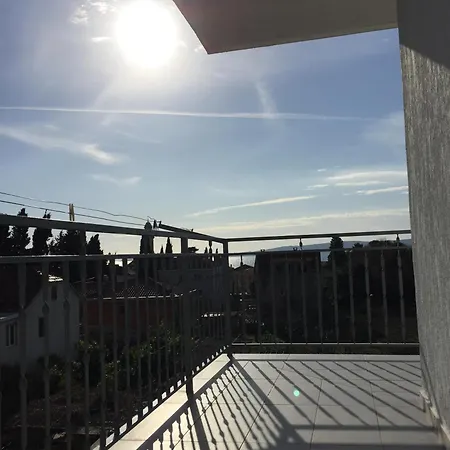 Gasthuis Varnica Kaštel Lukšić
