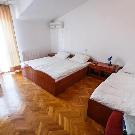 Guest house Varnica 3*