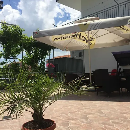 Guest house Varnica 3*
